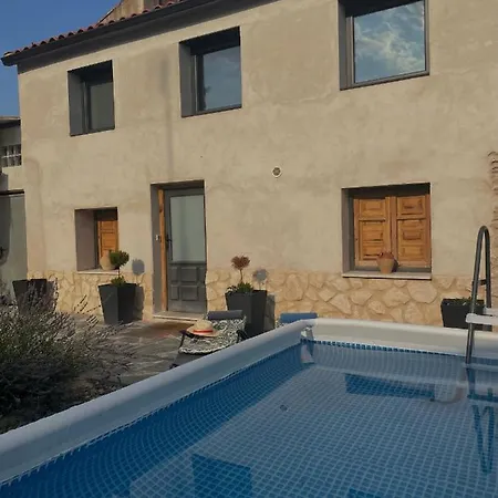 Turisticos 3 Lienzos Apartman Peñafiel